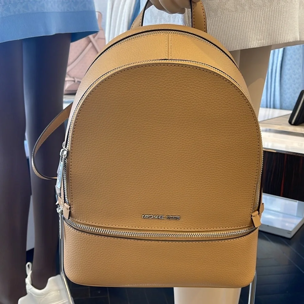 MICHAEL KORS Rhea Medium Pebbled Leather Zip Backpack
PEANUT
NWT MK - Picture 16 of 16